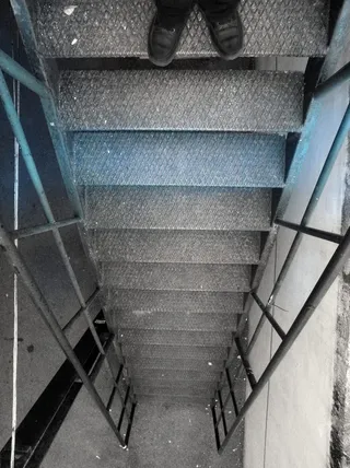 葡萄牙，楼梯，建筑，低矮部分，人腿，人体部分，台阶和楼梯，栏杆