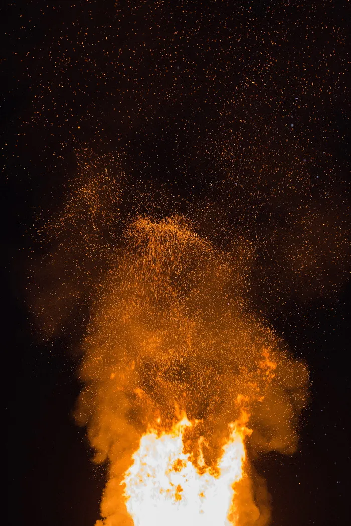 美国，红橡树，奥维拉基督教学校，营火，秋天，篝火，火花，火焰