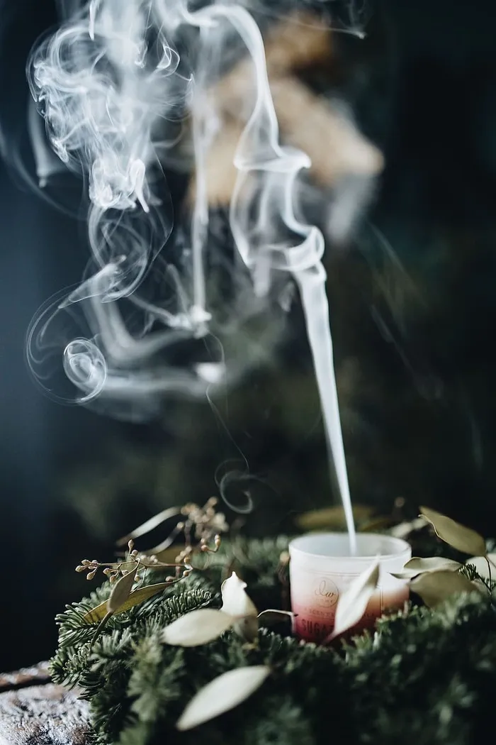 蜡烛和花环