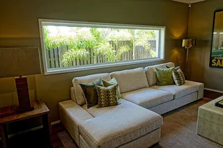 灰色、织物、型材、沙发、方形、棕色、木制、端桌