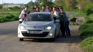 帮派、友谊、伙伴、汽车、搭便车、搞笑、一群人、男人