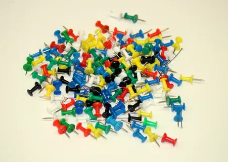 大头针，别针，固定，文具，彩色，学校，品种，办公桌