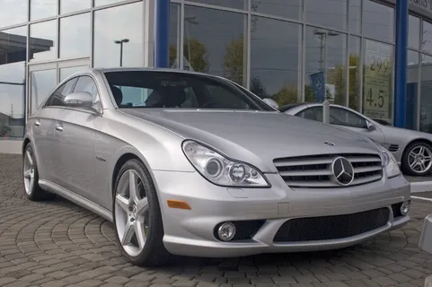 汽车、轿车、豪华车、汽车、经销商、经销商、梅赛德斯