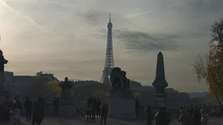 法国、巴黎、协和桥、埃菲尔铁塔、建筑、建筑结构、天空、人群