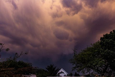 南非，roodepoort，5 owl st，日落，雨，雷，白，云