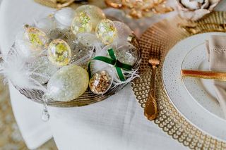 复活节餐桌装饰