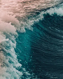 白天波浪的特写摄影 白天波浪的特写摄影