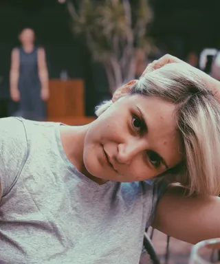 肖像，在iphone上拍摄，iphone x，grain，vsco，mood，tones，看着相机