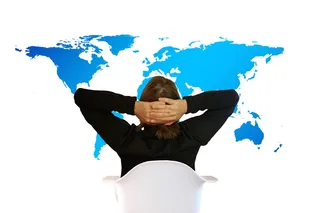 人，坐，椅子，面对，地图，女人，移动，查看