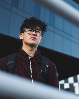 人，人，配件，眼镜，配件，人，衣服，服装