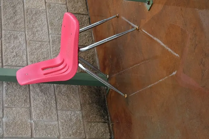 家具，椅子，地板，地板，石板，扶手椅，木头，石板