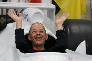 人，人，服装，衣服，头盔，手指，眼镜，配件