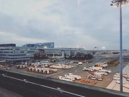 日本,泉野市,机场,大阪,云天,建筑,建筑外观,建筑结构 日本,泉野市,机场,大阪,云天,建筑,建筑外观,建筑结构