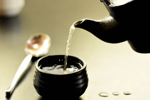 水壶,浇水,液体,杯子,黑色,陶瓷,碗,茶 水壶,浇水,液体,杯子,黑色,陶瓷,碗,茶
