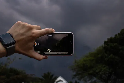 南非，Roodeport，5 owl st，clouds，trees，iphone，7，iphone7plus