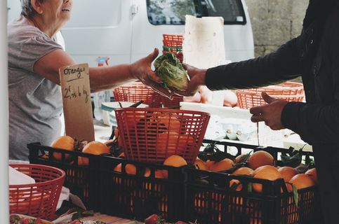 法国、蒙彼利埃、莱阿尔索、蔬菜、生产者、销售者、商业、展示
