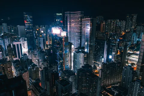 夜间城市景观航空摄影