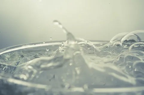 水,注入,喷雾,气泡,水飞溅,潮湿,波浪,闪闪发光 水,注入,喷雾,气泡,水飞溅,潮湿,波浪,闪闪发光