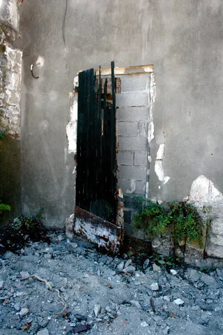 法国，阿尔勒，石膏，墙，废墟，荒地，门，木头
