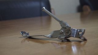 开罐器，开瓶器，开瓶器，开瓶器，开瓶器，桌子，室内，静物