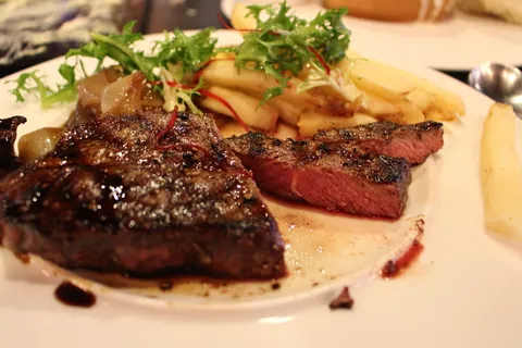 牛排、肉、餐饮、晚餐、外出就餐、食物、食物和饮料、即食 牛排、肉、餐饮、晚餐、外出就餐、食物、食物和饮料、即食