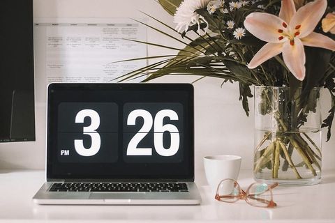 MacBook Pro在下午3:26打开显示时间