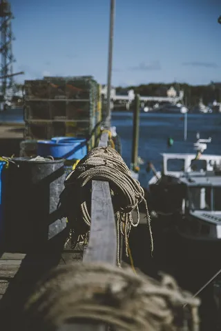 景深、栅栏、海洋、绳索、海洋、水、航海船只、港口