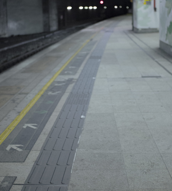 火车站，运输，火车，车辆，终点站，柏油路，火车轨道