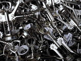 开瓶器，开瓶器，葡萄酒开瓶器，金属开瓶器，厨房，金属，大型物品，背景