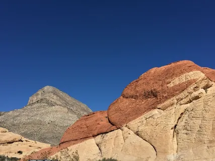 美国旅游业,红岩峡谷,红色,岩石,蓝天,天空,山脉,晴空 美国旅游业,红岩峡谷,红色,岩石,蓝天,天空,山脉,晴空