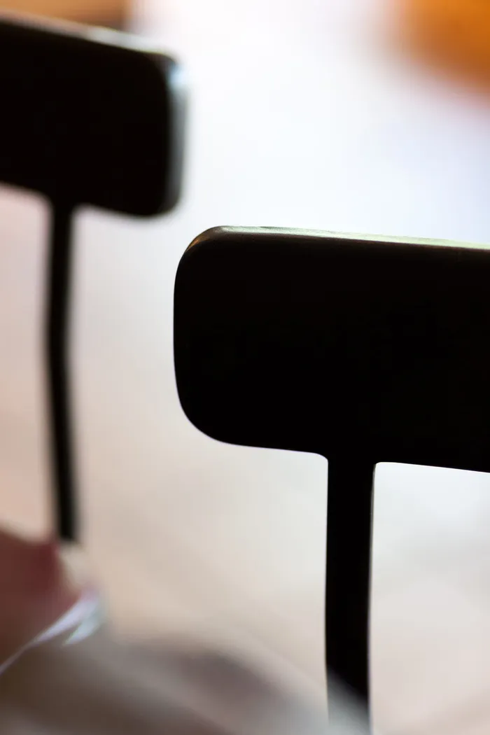 黑色椅子的照片