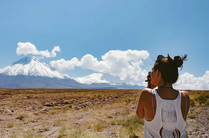 冒险，云朵，多云，日光，雾，女孩，草，朦胧