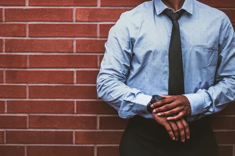 商务、等待、不耐烦、耐心、观察、印度人、男性、男性