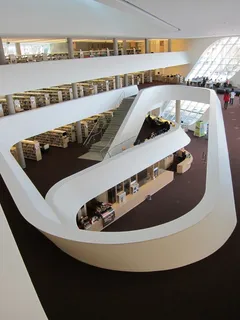 白色混凝土建筑,萨里,加拿大,不列颠哥伦比亚省,图书馆,书籍,教育,建筑 白色混凝土建筑,萨里,加拿大,不列颠哥伦比亚省,图书馆,书籍,教育,建筑