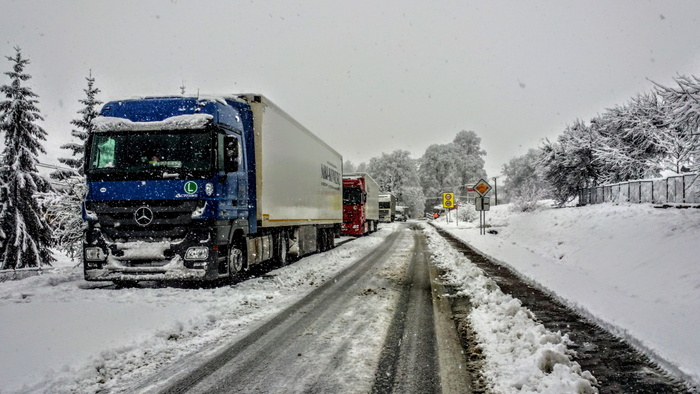 拖车卡车，雪地，卡车，蓝色，梅赛德斯，梅赛德斯，奔驰，Actros，卡车，蓝色，梅赛德斯