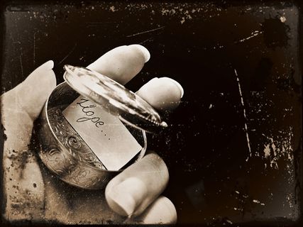 人，手持，圆形，灰色，金属外壳，希望，成员，感觉