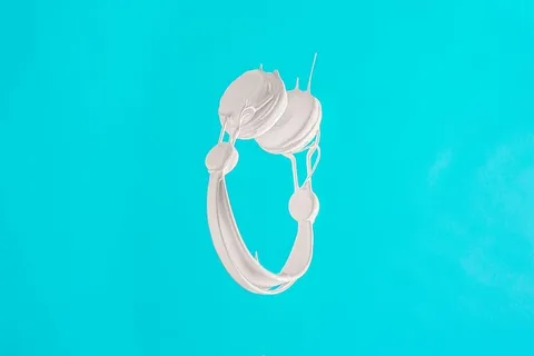 白色耳机，白色，音乐，耳机，青色，滴水，彩色背景，没有人