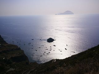 盐碱地、岛屿、船只、景观、地平线、夏天、假日、大海