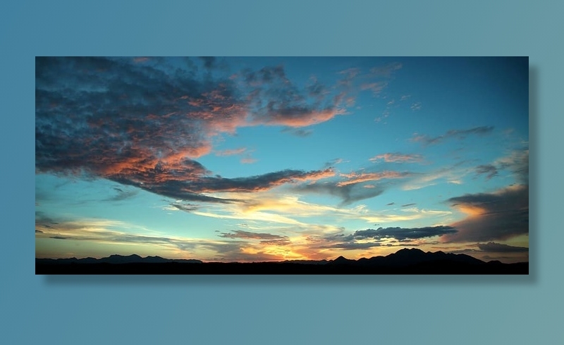 晴朗多云的天空