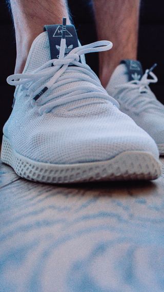 服装，服饰，鞋类，鞋，跑鞋，德国，斯图加特，人类