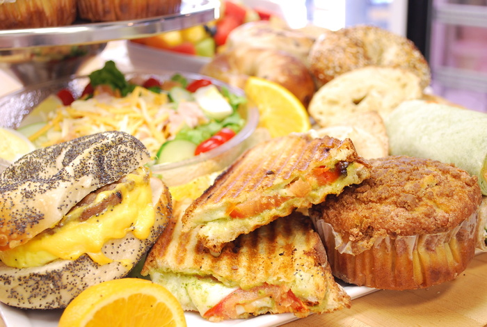 熟食店，早餐，三明治，松饼，沙拉，早餐，三明治，咖啡馆，食物