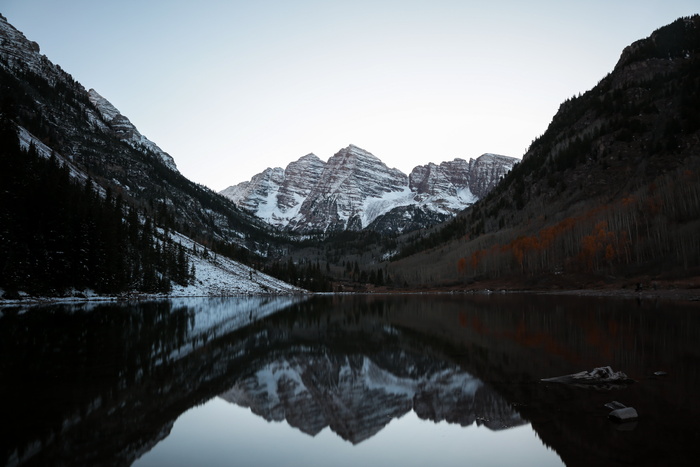 照片，身体，水，山，白天，湖，风景，山