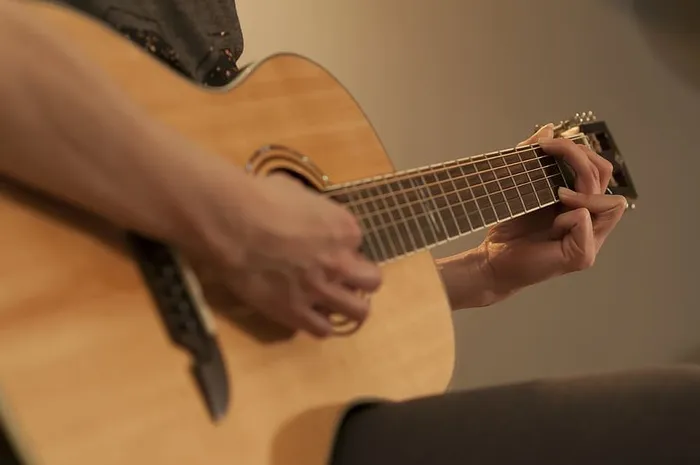 吉他，音乐，吉他课，弦乐，音乐家，手，乐器，女孩