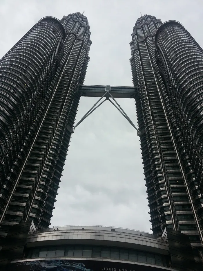 吉隆坡petronis tower，地标，建筑，建筑结构，建筑外观，低视角，天空