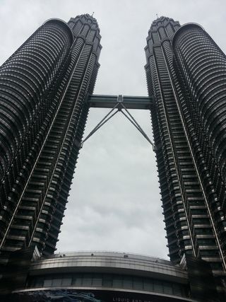吉隆坡petronis tower，地标，建筑，建筑结构，建筑外观，低视角，天空
