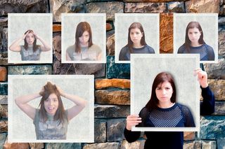 女性照片、棕色、墙壁、手势、拼贴、非语言语言、肢体语言、正面视图
