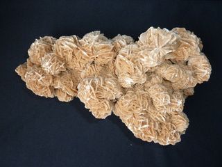 沙玫瑰，沙漠玫瑰，沙色，黄色，棕色，重晶石玫瑰，水晶织物，石膏