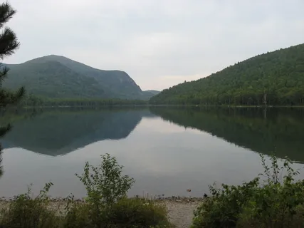 湖、山、倒影、水、自然、风景、山峰、森林 湖、山、倒影、水、自然、风景、山峰、森林