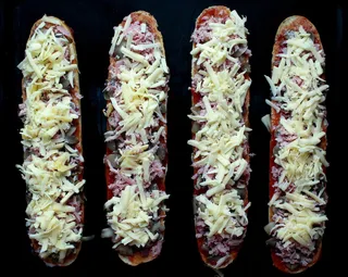 食物，砂锅菜，膳食，晚餐，奶酪，午餐，菜肴，烹饪