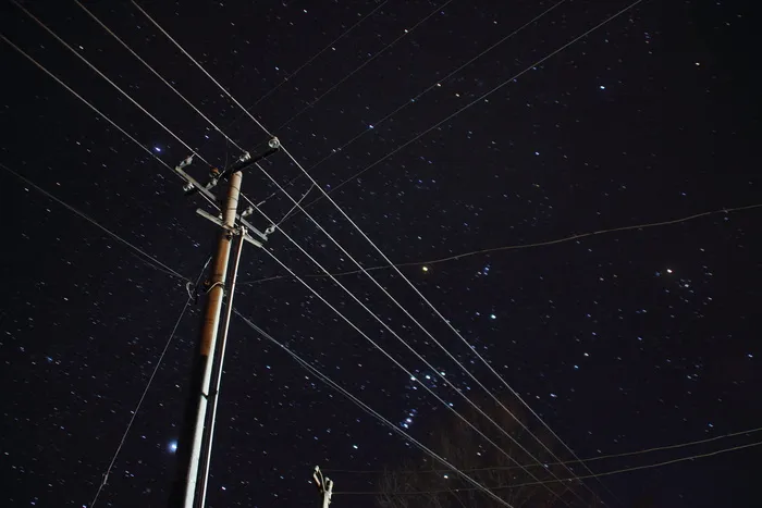 夜晚，星际空间，电缆，低角度视图，恒星，电力线，星场，天空